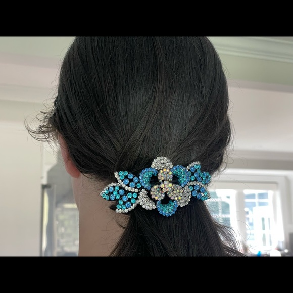 Beautiful Multi Colored Blues Swarovski Crystals Barrette - Picture 2 of 7